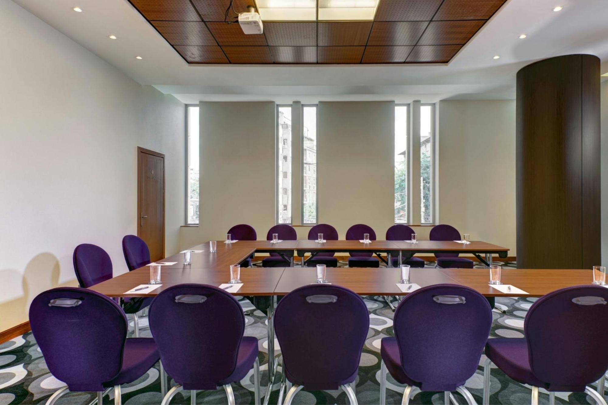쉐라톤 부쿠레슈티 호텔 외부 사진 Meeting room