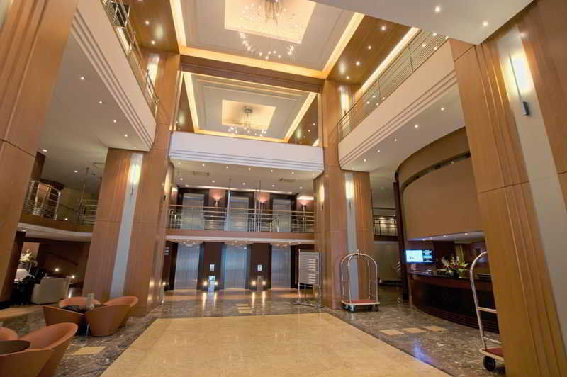 쉐라톤 부쿠레슈티 호텔 외부 사진 Lobby
